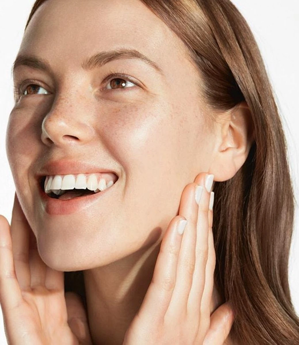 Clinique Liquid Facial Soap Gezichtsreiniger Mild - Gezichtsreinigingsmiddel - 200 Ml 4 Clinique Liquid Facial Soap Gezichtsreiniger Mild - Gezichtsreinigingsmiddel - 200 Ml - Afbeelding 2