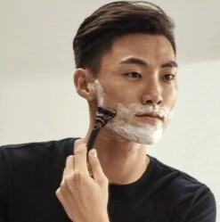 Gillette® Gillette Fusion5 Scheermesjes Voor Mannen - 8 Navulmesjes - XL Verpakking 11 Gillette® Gillette Fusion5 Scheermesjes Voor Mannen - 8 Navulmesjes - XL Verpakking -Lichaamsverzorging Winkel 1190x1200 10