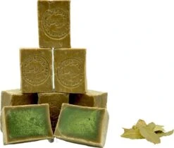 Aleppo Zeep - Olijf En 30 % Laurier - Savon D'Alep - 6 Blokken - +/- 1,2 Kg 8 Aleppo Zeep - Olijf En 30 % Laurier - Savon D'Alep - 6 Blokken - +/- 1,2 Kg -Lichaamsverzorging Winkel 1200x1018 3