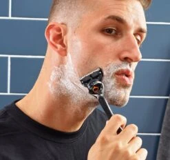 Gillette® Gillette Scheermes Fusion5 ProGlide 24 Gillette® Gillette Scheermes Fusion5 ProGlide -Lichaamsverzorging Winkel 1200x1128 6