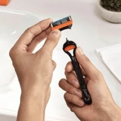 Gillette® Gillette Fusion5 Scheermesjes Voor Mannen - 12 Navulmesjes - XXL Voordeelverpakking 10 Gillette® Gillette Fusion5 Scheermesjes Voor Mannen - 12 Navulmesjes - XXL Voordeelverpakking -Lichaamsverzorging Winkel 1200x1199 24