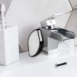 Crystal Hair Removal - Ontharing - Epilator - Pad - Bleame - Scrubi - Pijnloze Lichaamshaarverwijdering 13 Crystal Hair Removal - Ontharing - Epilator - Pad - Bleame - Scrubi - Pijnloze Lichaamshaarverwijdering -Lichaamsverzorging Winkel 1200x1200 1063