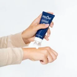 Herome Handcreme - Daily Protection SPF 8 - Voor De Dagelijkse Verzorging, Beschermend En Trekt Snel In - 75ml. -Lichaamsverzorging Winkel 1200x1200 110