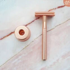 Bamboozy Safety Razor Met Houder RVS + 20 Scheermesjes Rose Gold Goud Voor Vrouwen Dames Mannen Double Edge Zero Waste Duurzaam Scheren 36 Bamboozy Safety Razor Met Houder RVS + 20 Scheermesjes Rose Gold Goud Voor Vrouwen Dames Mannen Double Edge Zero Waste Duurzaam Scheren -Lichaamsverzorging Winkel 1200x1200 1141