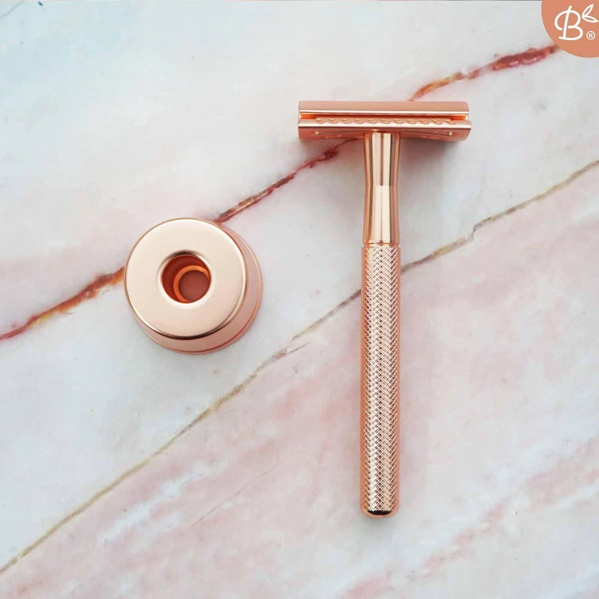 Bamboozy Safety Razor Met Houder RVS + 20 Scheermesjes Rose Gold Goud Voor Vrouwen Dames Mannen Double Edge Zero Waste Duurzaam Scheren 19 Bamboozy Safety Razor Met Houder RVS + 20 Scheermesjes Rose Gold Goud Voor Vrouwen Dames Mannen Double Edge Zero Waste Duurzaam Scheren - Afbeelding 17
