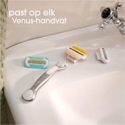Gillette Venus Comfortglide Coconut Scheermesjes Voor Vrouwen - 3 Navulmesjes -Lichaamsverzorging Winkel 1200x1200 1246