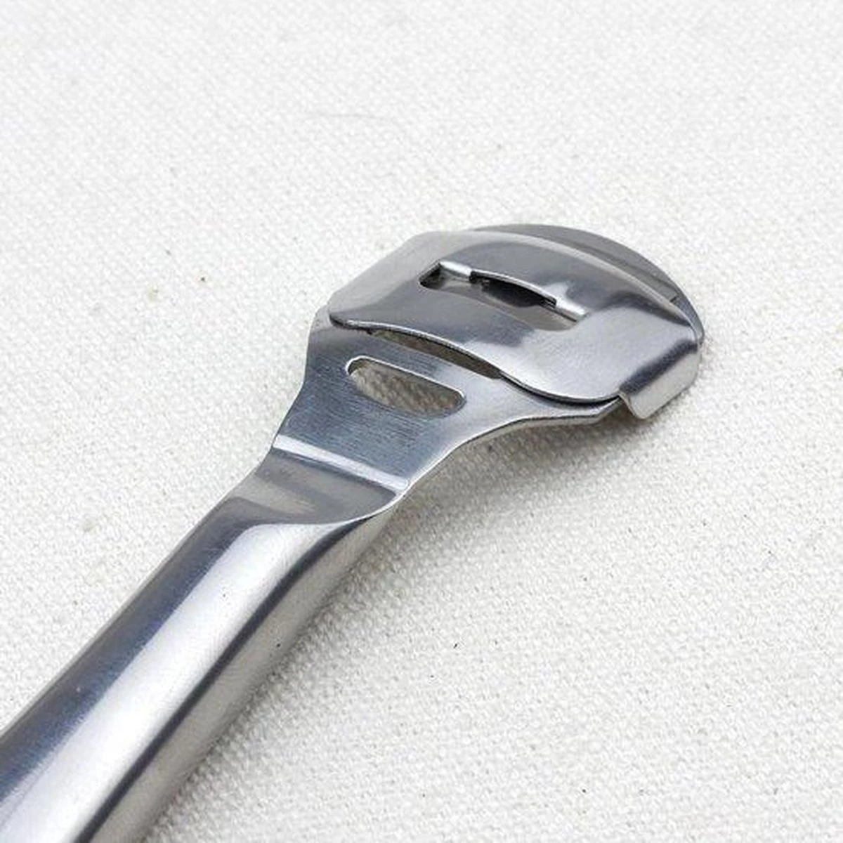 RVS Eeltverwijderaar / Eeltvijl / Eeltschraper / Eeltrasp / Eeltschaaf Met 10 Eelt Mesjes 4 RVS Eeltverwijderaar / Eeltvijl / Eeltschraper / Eeltrasp / Eeltschaaf Met 10 Eelt Mesjes - Afbeelding 2