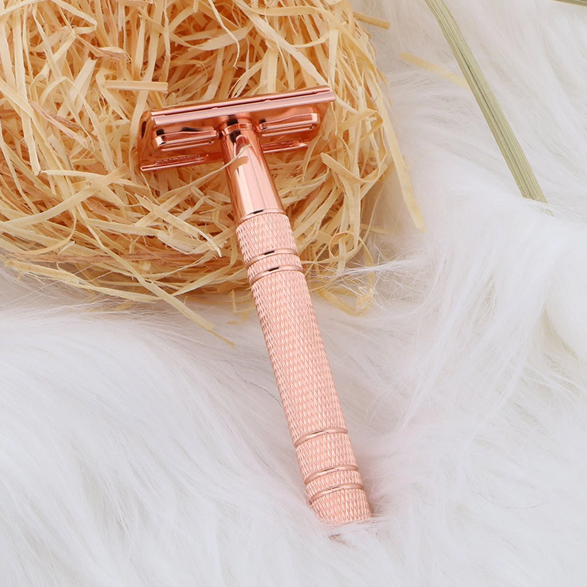 Safety Razor Scheermes + 20 Scheermesjes - Aluminium - Rose - Double Blade 8 Safety Razor Scheermes + 20 Scheermesjes - Aluminium - Rose - Double Blade - Afbeelding 6