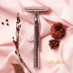 Bolano® Safety Razor Set Zilver + 30 Double Edge Scheermesjes + Houder - Klassiek Scheermes Voor Mannen En Vrouwen - Messing -Lichaamsverzorging Winkel 1200x1200 1646