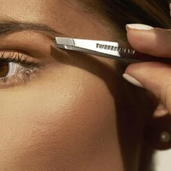 Tweezerman - Mini Slant Tweezer - Klassiek RVS - Pincet -Lichaamsverzorging Winkel 1200x1200 1652