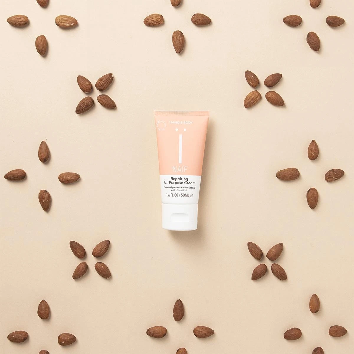Naïf Herstellende Alles-In-Éen Crème - Helpt Tegen Droge Plekjes - Huidverzorging - 50ml - Met Natuurlijke Ingrediënten 4 Naïf Herstellende Alles-In-Éen Crème - Helpt Tegen Droge Plekjes - Huidverzorging - 50ml - Met Natuurlijke Ingrediënten - Afbeelding 2
