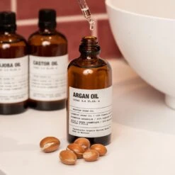 Merkloos Biologische Arganolie Uit Marokko 100 Ml - 100% Puur, Koudgeperst - Voor De Huid, Haar, Nagels - Boordevol Vitamine E, Essentiële Vetzuren En Antioxidanten 7 Merkloos Biologische Arganolie Uit Marokko 100 Ml - 100% Puur, Koudgeperst - Voor De Huid, Haar, Nagels - Boordevol Vitamine E, Essentiële Vetzuren En Antioxidanten -Lichaamsverzorging Winkel 1200x1200 2413