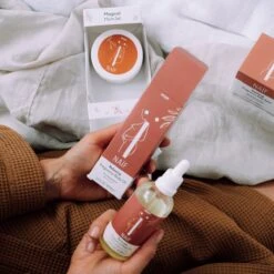 Naïf Magical Mom Geschenkset - Lichaamsolie & Bellybalm - Voordeelverpakking 90 + 100ml - Met Natuurlijke Ingrediënten -Lichaamsverzorging Winkel 1200x1200 2446
