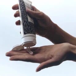 Australian Bodycare Body Cream 100 Ml - Intensieve Vochtinbrengende Crème Voor Zeer Droge & Beschadigde Huid - Met Actieve Ingrediënten Tea Tree Om De Natuurlijke Bacterieflora In Balans Te Houden En Toverhazelaar Voor Hydratatie Van De Huid 11 Australian Bodycare Body Cream 100 Ml - Intensieve Vochtinbrengende Crème Voor Zeer Droge & Beschadigde Huid - Met Actieve Ingrediënten Tea Tree Om De Natuurlijke Bacterieflora In Balans Te Houden En Toverhazelaar Voor Hydratatie Van De Huid -Lichaamsverzorging Winkel 1200x1200 2498