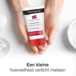 Neutrogena Handcrème Ongeparfumeerd, Noorse Formule, Voedende En Beschermende Vochtinbrengende Crème Voor Droge En Beschadigde Handen, 2 X 50 Ml -Lichaamsverzorging Winkel 1200x1200 357