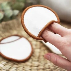 16 Herbruikbare Wattenschijfjes + Bamboe Houder - 12x Dagelijks 4x Scrub 4 Laags - Wasbare Wattenschijfjes Makeup Pads Zero Waste 23 16 Herbruikbare Wattenschijfjes + Bamboe Houder - 12x Dagelijks 4x Scrub 4 Laags - Wasbare Wattenschijfjes Makeup Pads Zero Waste -Lichaamsverzorging Winkel 1200x1200 432