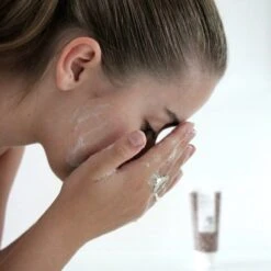 Australian Bodycare Face Wash 100ml - Eenvoudige Gezichtsreinigingszeep, Perfect Tegen Pukkels, Jeugdpuistjes & Mee–eters Gebaseerd Op Tea Tree Olie - Voor De Verzorging Van De Acne-gevoelige Huid 13 Australian Bodycare Face Wash 100ml - Eenvoudige Gezichtsreinigingszeep, Perfect Tegen Pukkels, Jeugdpuistjes & Mee–eters Gebaseerd Op Tea Tree Olie - Voor De Verzorging Van De Acne-gevoelige Huid -Lichaamsverzorging Winkel 1200x1200 625