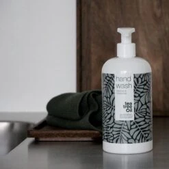 Australian Bodycare Hand Wash 500 Ml - Vochtinbrengende & Effectieve Handzeep Met 100% Natuurlijke Tea Tree Olie - Effectief Tegen Vuil - Houdt De Goede Flora Van De Huid In Balans - Geschikt Voor Alle Huidtypen 12 Australian Bodycare Hand Wash 500 Ml - Vochtinbrengende & Effectieve Handzeep Met 100% Natuurlijke Tea Tree Olie - Effectief Tegen Vuil - Houdt De Goede Flora Van De Huid In Balans - Geschikt Voor Alle Huidtypen -Lichaamsverzorging Winkel 1200x1200 64