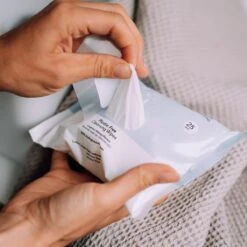 Naïf Plasticvrije Reinigende Gezichtsdoekjes - Parfumvrije Gezichtsreiniging - 25 Stuks X 3 - Met Natuurlijke Ingrediënten 7 Naïf Plasticvrije Reinigende Gezichtsdoekjes - Parfumvrije Gezichtsreiniging - 25 Stuks X 3 - Met Natuurlijke Ingrediënten -Lichaamsverzorging Winkel 1200x1200 666