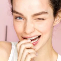 L’Oréal Paris Skin Expert Delicate Flowers Zachte Reinigingsdoekjes - 6 X 25 Stuks - Voordeelverpakking - Gezichtsreiniger Voor Droge En Gevoelige Huid -Lichaamsverzorging Winkel 1200x1200 822