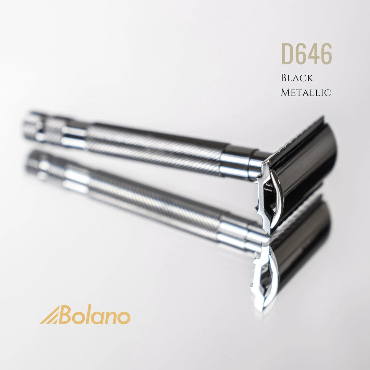 Bolano® Safety Razor Set Black Metallic + 25 Double Edge Scheermesjes + Houder - Klassiek Scheermes Voor Mannen En Vrouwen - Messing 5 Bolano® Safety Razor Set Black Metallic + 25 Double Edge Scheermesjes + Houder - Klassiek Scheermes Voor Mannen En Vrouwen - Messing - Afbeelding 3