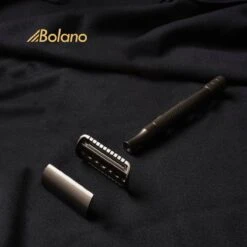 Bolano® Safety Razor Set Mat Zwart + 30 Double Edge Scheermesjes + Houder- Klassiek Scheermes Voor Mannen En Vrouwen - D663 18 Bolano® Safety Razor Set Mat Zwart + 30 Double Edge Scheermesjes + Houder- Klassiek Scheermes Voor Mannen En Vrouwen - D663 -Lichaamsverzorging Winkel 1200x1200 996