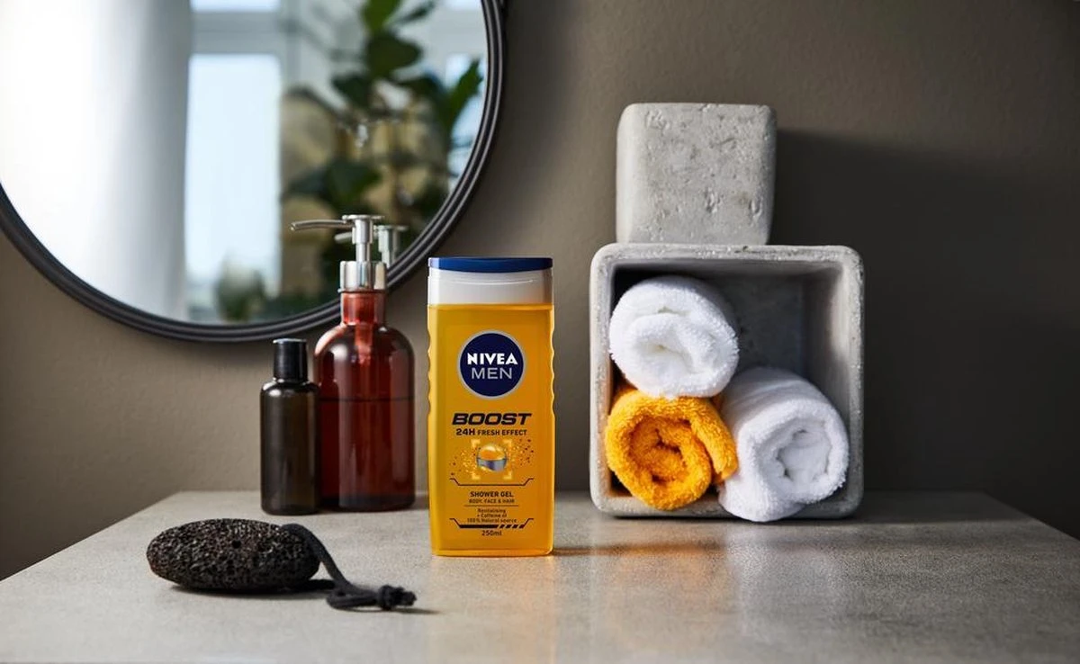 NIVEA MEN Boost Douchegel - 6 X 250 ML - Voordeelverpakking 4 NIVEA MEN Boost Douchegel - 6 X 250 ML - Voordeelverpakking - Afbeelding 2