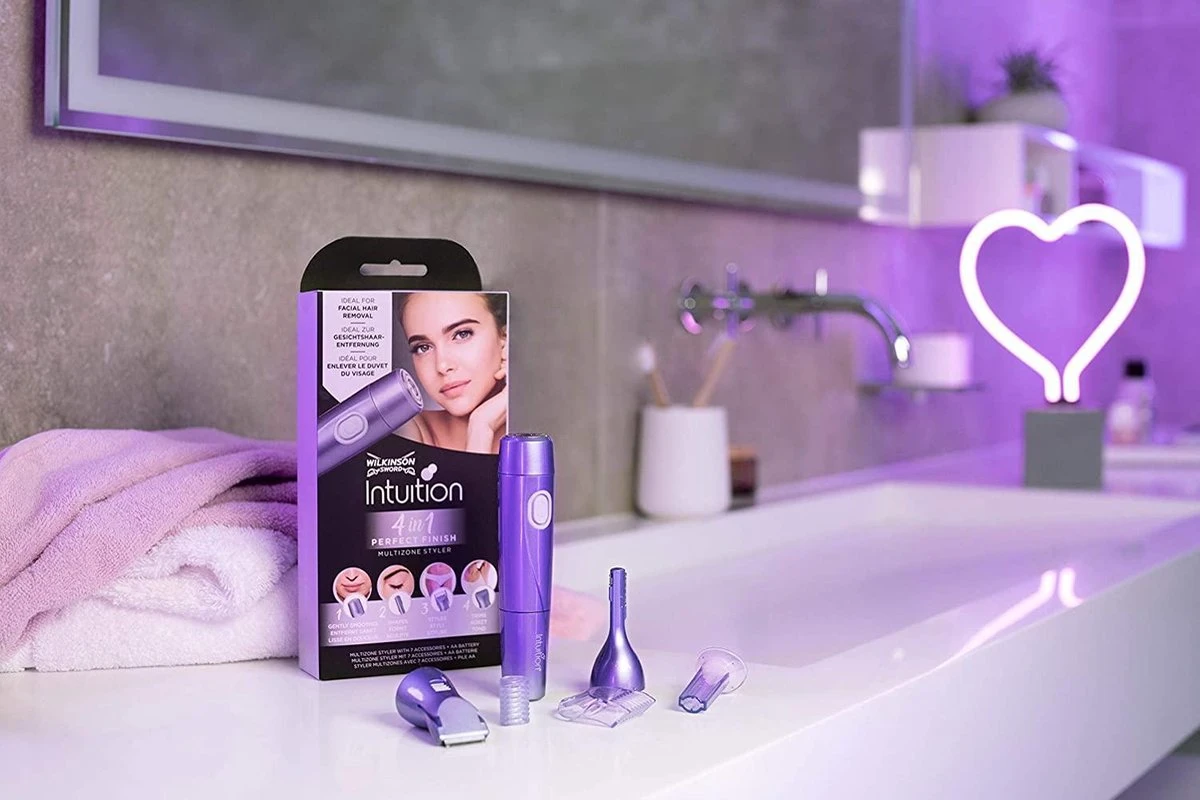 Wilkinson Intuition 4 In 1 Perfect Finish Multizone Styler Met 7 Accessoires En Batterij - 4-in-1 Trimmer Met Flexibile Scheeropzetstukken 9 Wilkinson Intuition 4 In 1 Perfect Finish Multizone Styler Met 7 Accessoires En Batterij - 4-in-1 Trimmer Met Flexibile Scheeropzetstukken - Afbeelding 7