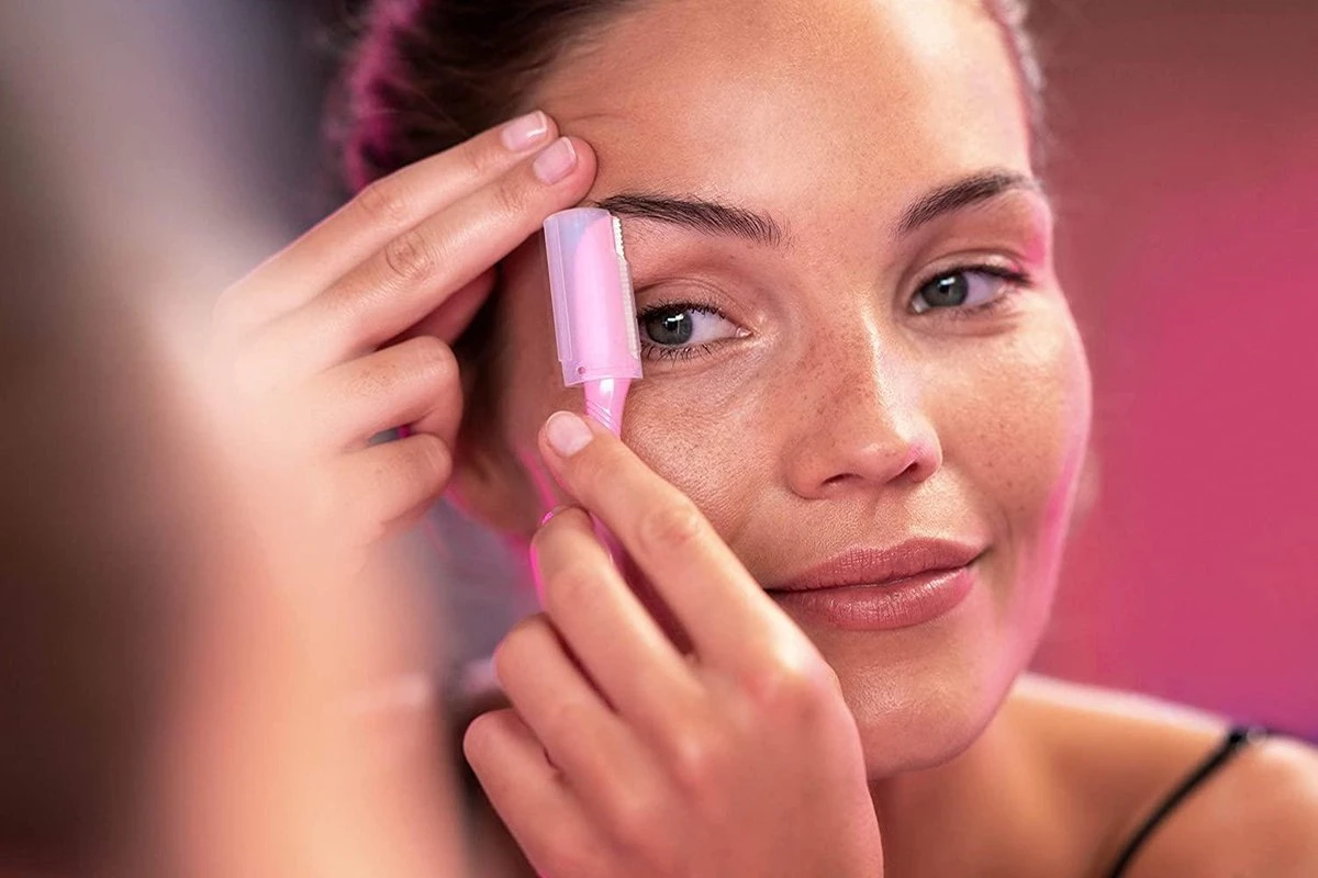 Wilkinson Scheermesje - Wenkbrauw Scheermesje - Gezicht Mesje - Eyebrow Razer - Derma Planing - 3 Stuks 7 Wilkinson Scheermesje - Wenkbrauw Scheermesje - Gezicht Mesje - Eyebrow Razer - Derma Planing - 3 Stuks - Afbeelding 5