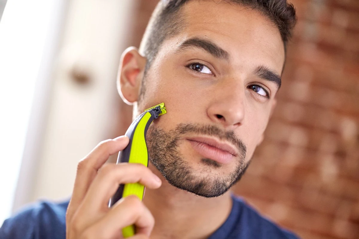 Philips OneBlade Original Blade QP240/50 - Vervangmesjes - 4 Stuks 9 Philips OneBlade Original Blade QP240/50 - Vervangmesjes - 4 Stuks - Afbeelding 7