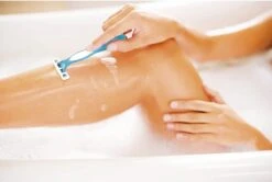 BIC Soleil Bella Wegwerp Scheermesjes Voor Dames - Bundel Van 2 Verpakkingen Van 3 Stuks -Lichaamsverzorging Winkel 1200x805 4