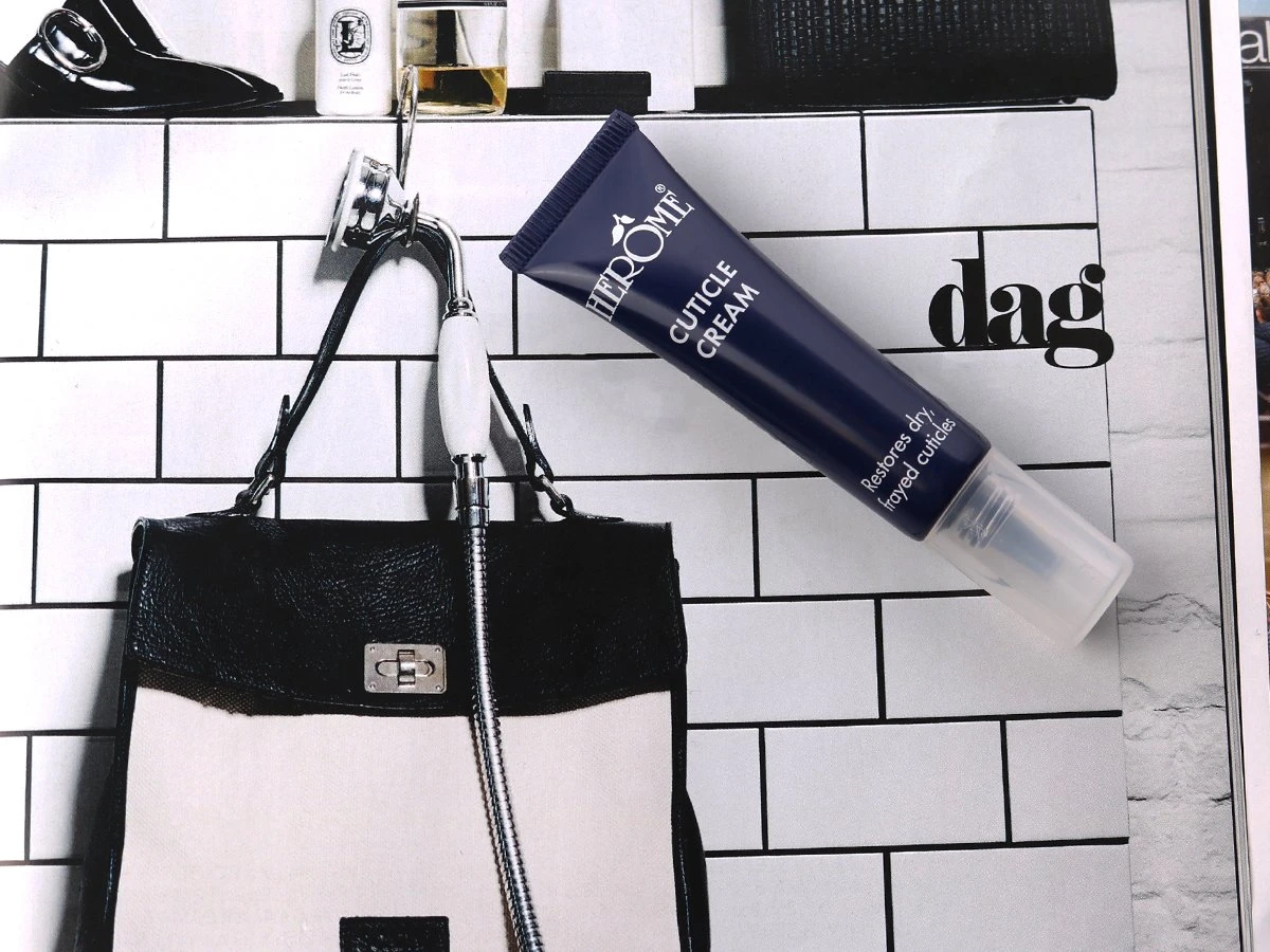 Herome Nagelriemcreme - Cuticle Cream - Herstelt Droge En Ingescheurde Nagelriemen. Ontstekingsremmend. - 13.5ml. 7 Herome Nagelriemcreme - Cuticle Cream - Herstelt Droge En Ingescheurde Nagelriemen. Ontstekingsremmend. - 13.5ml. - Afbeelding 5