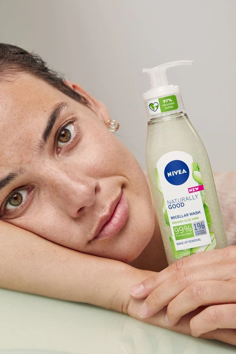 NIVEA Naturally Good Micellair Washgel Met Biologische Aloë Vera - 140ml 9 NIVEA Naturally Good Micellair Washgel Met Biologische Aloë Vera - 140ml - Afbeelding 7