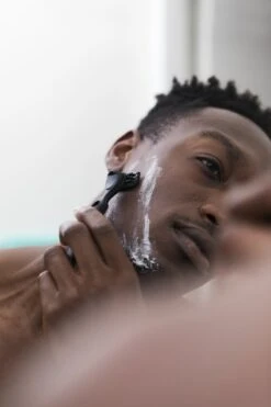 Boldking The Kit- Scheermes Voor Zeer Gevoelige Huid (Houder + 4 Scheermesjes + Gratis Aftershave Cream) -Lichaamsverzorging Winkel 800x1200 31