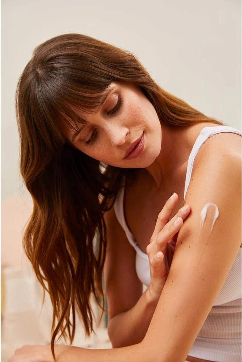 NIVEA Naturally Good Bio Aloë Vera Bodylotion - 350 Ml 6 NIVEA Naturally Good Bio Aloë Vera Bodylotion - 350 Ml - Afbeelding 4