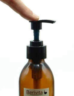 Amandelolie Puur 200ml Pompfles - Glas - Zoete Amandel Olie Voor Huid En Haren - Sweet Almond Oil -Lichaamsverzorging Winkel 923x1200 2